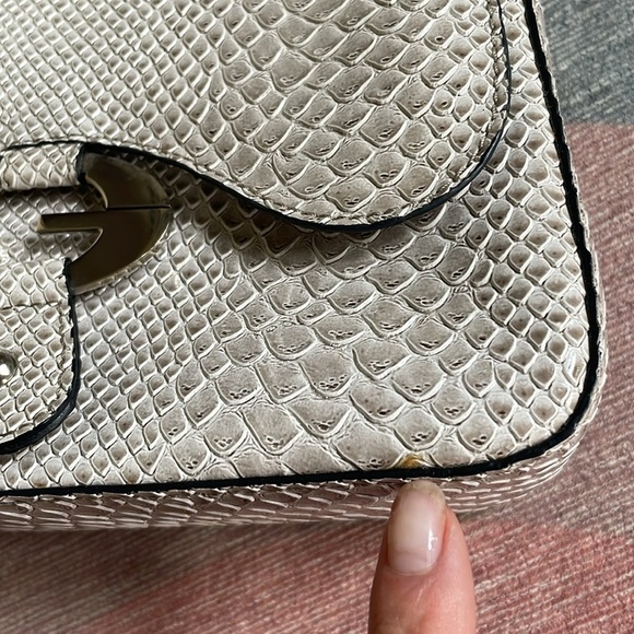 Guess Snakeskin Y2K 90s Shoulder Purse - Picture 15 of 16